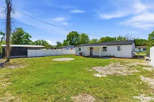 3709 Coral Dr, Tampa, FL 33619 - Photo 32