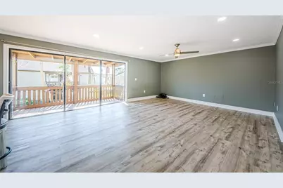 722 116th Ave N #2002, Saint Petersburg, FL 33716 - Photo 8