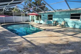 8211 7th St N, Saint Petersburg, FL 33702 - Photo 16