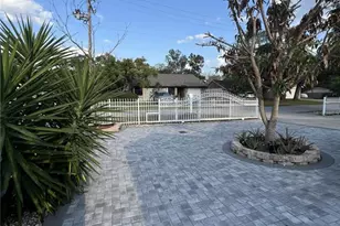 10804 N Myrtle St, Tampa, FL 33617 - Photo 20