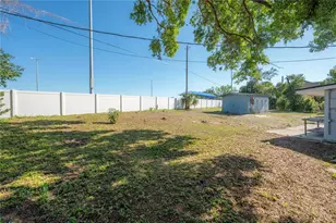 714 Belt Ct, Tampa, FL 33612 - Photo 22