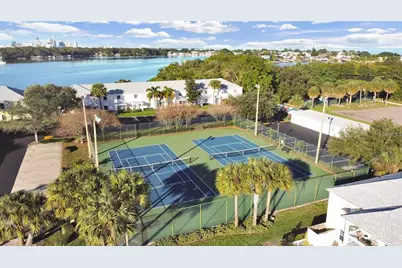 3893 Pompano Drive SE #C, Saint Petersburg, FL 33705 - Photo 18