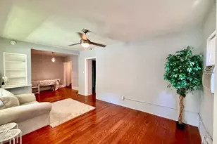 543 13th Ave S, Saint Petersburg, FL 33713 - Photo 4