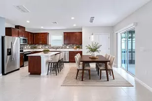 30191 Skylark Dr, Wesley Chapel, FL 33545 - Photo 4