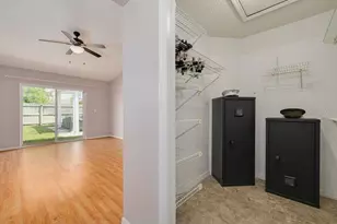 2162 Cypress Point Dr N, Clearwater, FL 33763 - Photo 20