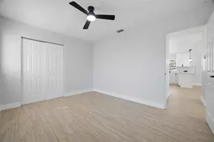 6052 Central Ave, New Port Richey, FL 34653 - Photo 14