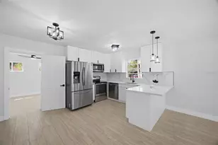 6052 Central Ave, New Port Richey, FL 34653 - Photo 8