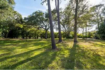 1647 Hobbit Road, Dunedin, FL 34698 - Photo 2