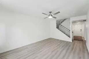 1640 Cape Hope Ave NE, Saint Petersburg, FL 33702 - Photo 4