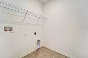 6963 Shelby Lynn Way, Zephyrhills, FL 33542 - Photo 16