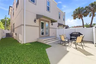 2407 W North B St, Tampa, FL 33609 - Photo 8