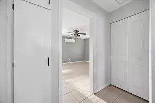 13 Euclid Dr, Plant City, FL 33563 - Photo 12