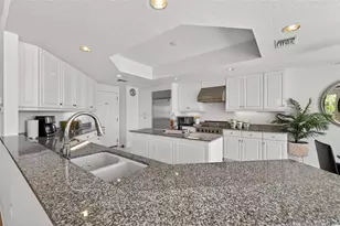 555 5th Ave NE, Saint Petersburg, FL 33701 - Photo 18