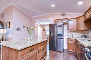 6137 12th Ave S, Gulfport, FL 33707 - Photo 10