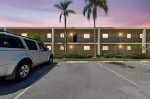 12300 Park Blvd, Seminole, FL 33772 - Photo 4