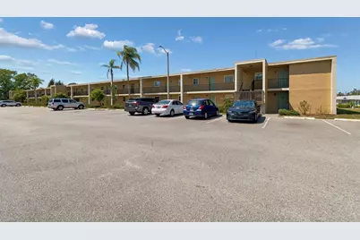 12300 Park Boulevard #221, Seminole, FL 33772 - Photo 4