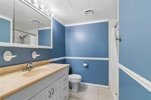 12300 Park Blvd, Seminole, FL 33772 - Photo 32