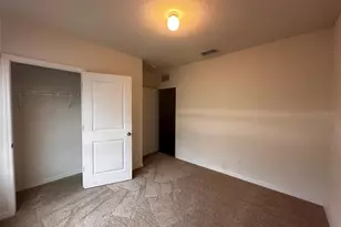 9266 Watolla Dr, Thonotosassa, FL 33592 - Photo 10