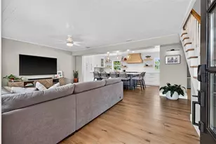 4626 Bay Crest Dr, Tampa, FL 33615 - Photo 14