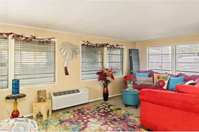 5203 W Pine Street N, Saint Petersburg, FL 33709 - Photo 6