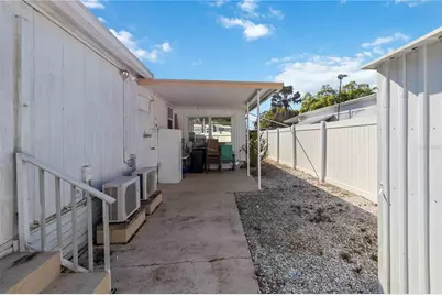 5203 W Pine Street N, Saint Petersburg, FL 33709 - Photo 20