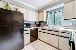 3583 Whispering Oaks Ln, Palm Harbor, FL 34684 - Photo 2