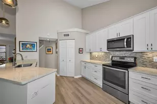 208 Lighthouse Ct, Safety Harbor, FL 34695 - Photo 14