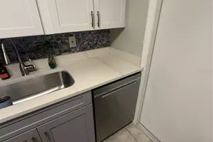 12760 Indian Rocks Rd, Largo, FL 33774 - Photo 18