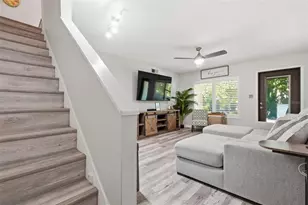 501 E Bay Dr, Largo, FL 33770 - Photo 10