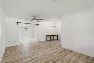 2027 E Valencia Way E, Clearwater, FL 33764 - Photo 10