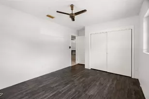2027 E Valencia Way E, Clearwater, FL 33764 - Photo 20