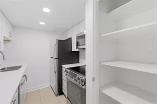 8901 Blind Pass Rd, Saint Pete Beach, FL 33706 - Photo 8