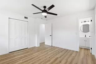 1212 Julian Ln Dr, Tampa, FL 33619 - Photo 30