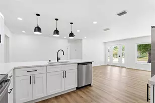 1212 Julian Ln Dr, Tampa, FL 33619 - Photo 18