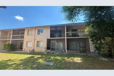 7524 Needle Leaf Place #32, Tampa, FL 33617 - Photo 12