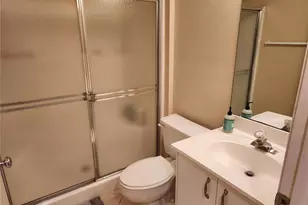 6105 Bahia Del Mar Cir, Saint Petersburg, FL 33715 - Photo 16