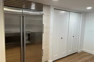 6260 Kipps Colony Ct, Gulfport, FL 33707 - Photo 8