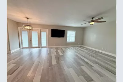 5075 Starfish Drive SE #B, Saint Petersburg, FL 33705 - Photo 4