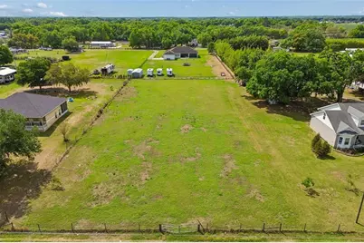 2805 Medulla Road, Plant City, FL 33566 - Photo 2