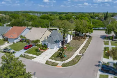 8601 Cottonway Lane, Tampa, FL 33635 - Photo 4