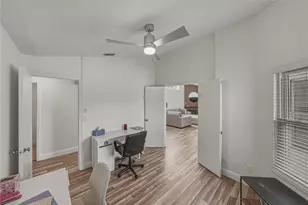 8601 Cottonway Ln, Tampa, FL 33635 - Photo 42