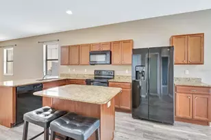 9116 Mountain Camellia Ln, Riverview, FL 33578 - Photo 16