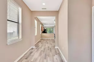 9116 Mountain Camellia Ln, Riverview, FL 33578 - Photo 8