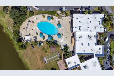 1801 Bedford Lane #27, Sun City Center, FL 33573 - Photo 22