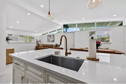 4905 N Mendenhall Drive, Tampa, FL 33603 - Photo 14