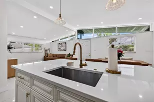 4905 N Mendenhall Dr, Tampa, FL 33603 - Photo 14