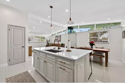 4905 N Mendenhall Drive, Tampa, FL 33603 - Photo 12