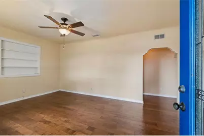 4412 Sweetwater Drive, Tampa, FL 33615 - Photo 10