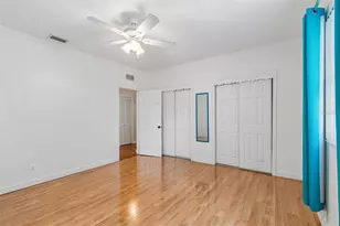 4412 Sweetwater Dr, Tampa, FL 33615 - Photo 20