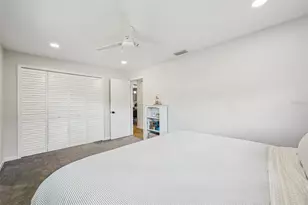 11469 Imperial Grove Dr E, Largo, FL 33774 - Photo 16